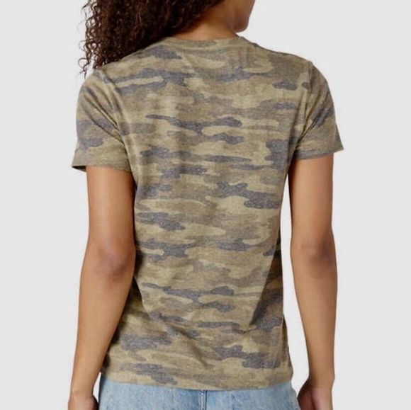 Lucky Brand - Logo Camo Tee - Size M - Picture 3 of 9